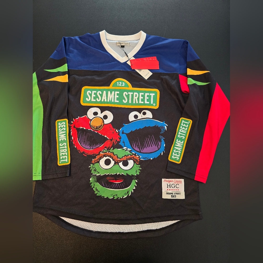 Brand New Sesame Street Hockey Jersey Adult Large
